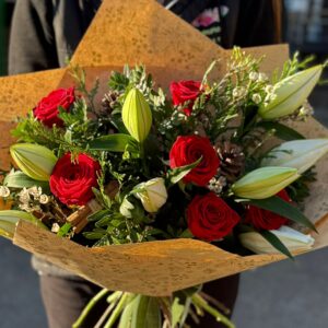 Lily and rose of romance