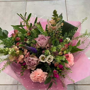 Country Charm Hand Tie