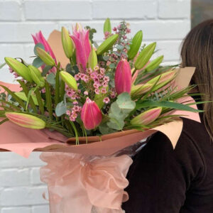 Scented Lily Continental